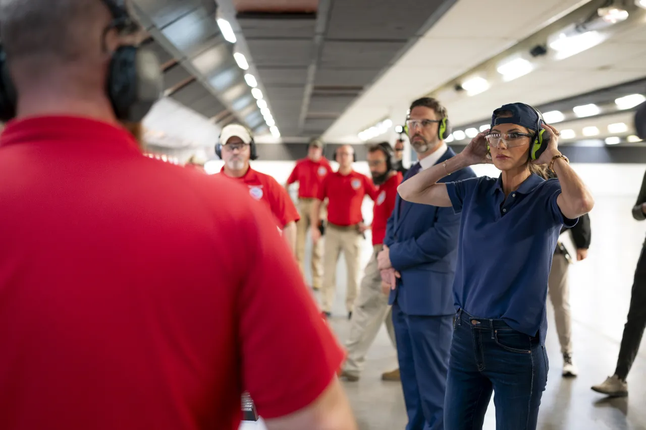 Image: DHS Secretary Kristi Noem Visits FLETC  (001)