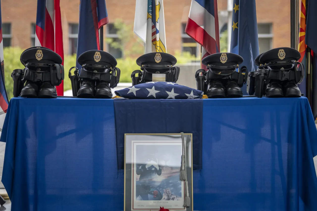 DHS Secretary Alejandro Mayorkas Attends 2022 FPS Wreath Laying Ceremony (04) Image: DHS Secretary Alejandro Mayorkas Attends 2022 FPS Wreath Laying Ceremony (04)