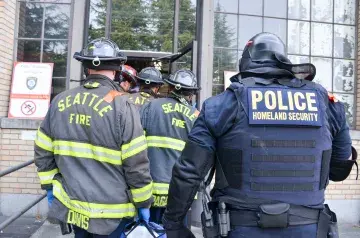 FPS responds with firefighters