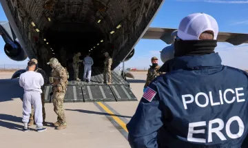 Caption: <p>DHS Releases Images of the First Flight of Criminal Aliens to Guantanamo Bay</p>